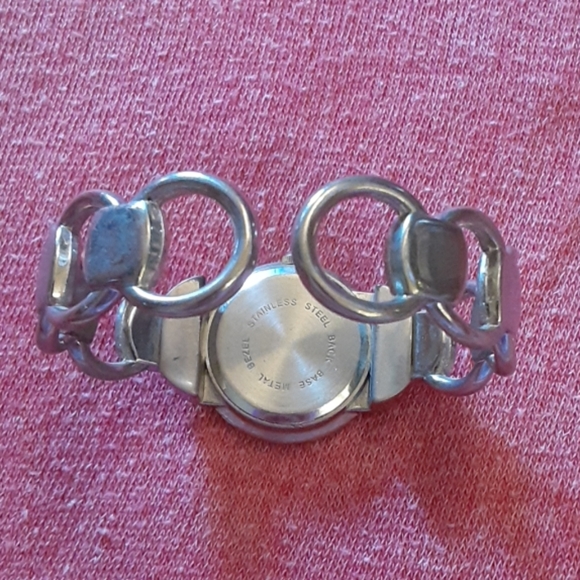 🌹Ladies watch circles bracelet cuff watch - Picture 3 of 6